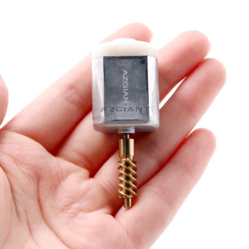 Central door lock motor suitable for Toyota for Land Cruiser FZJ105, HDJ100, and HZJ105 models manufactured between 1998 and 2007.