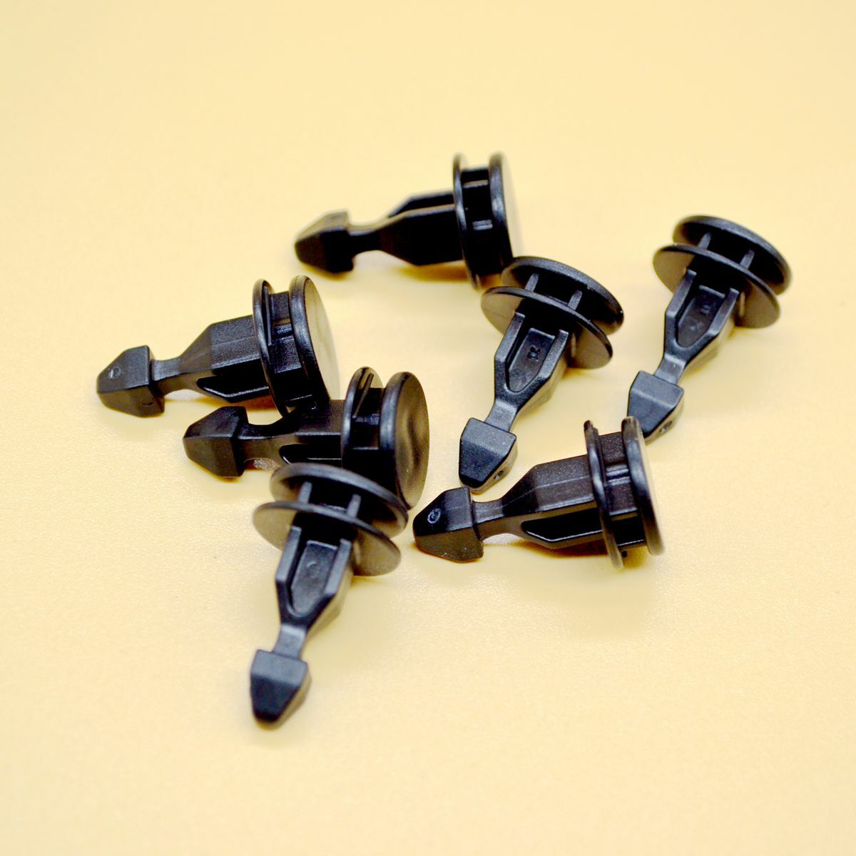 10pcs Striker Engine Cover Clip for Honda Odyssey Pilot Ridgeline for Acura for MDX RDX
