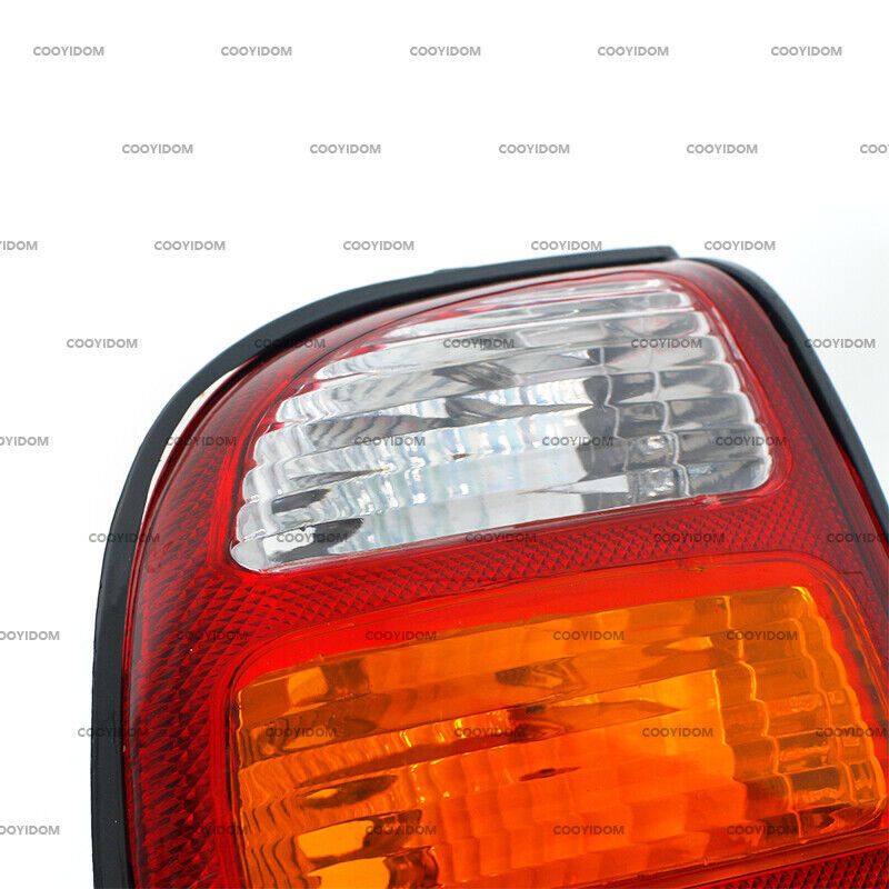 The right LED rear taillight signal light is compatible with 1998-2000 for Toyota RAV4 models.