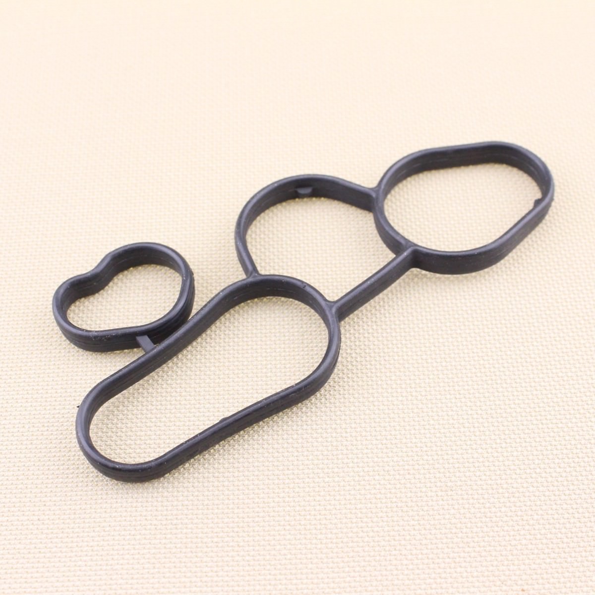 Oil cooler housing gasket suitable for Audi TT Quattro and for Volkswagen Eos GTI 06D117070