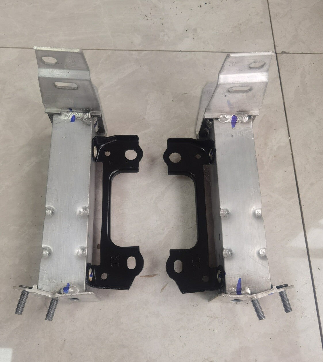 Front Left Bumper Extension 52103-0R030 / 52103-0R040 for 2019-2024 for Toyota RAV4