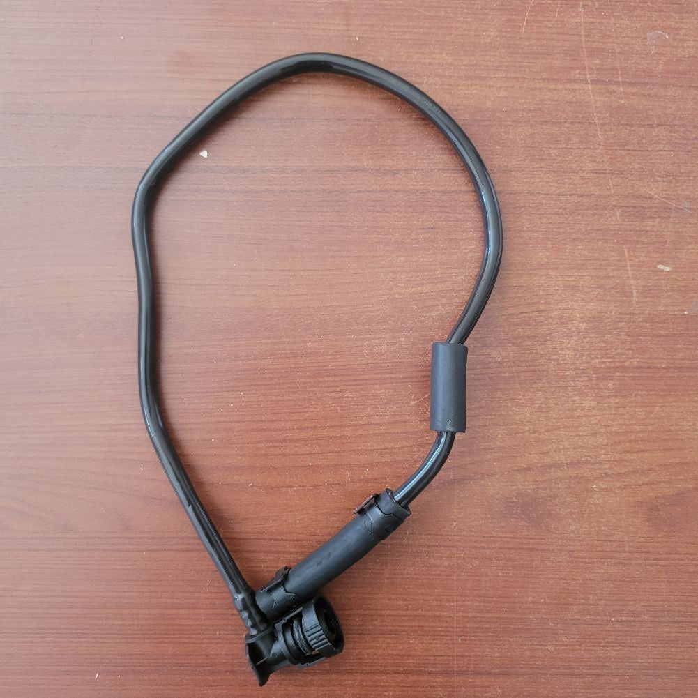 Turbocharger vacuum hose suitable for BMW F10, F07, F25, X5, X3, 335i 11-16