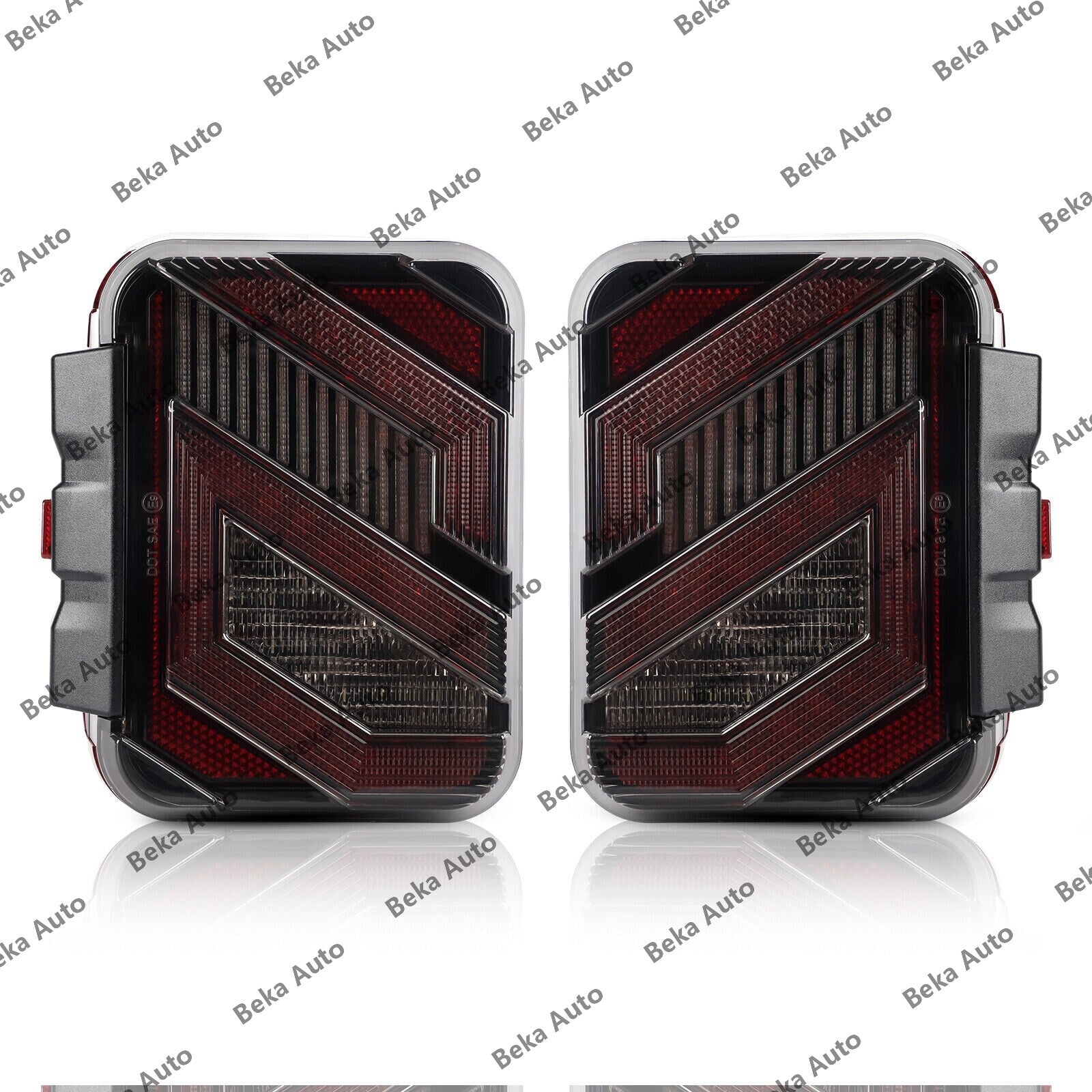 1 pair of for Jeep Gladiator JT 2020-2024 transparent S LED taillights, turn signals, and stop lights.