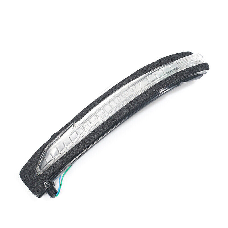 LED turn signals for right-side mirror of 2014-2018 for Nissan Rogue X-Trail