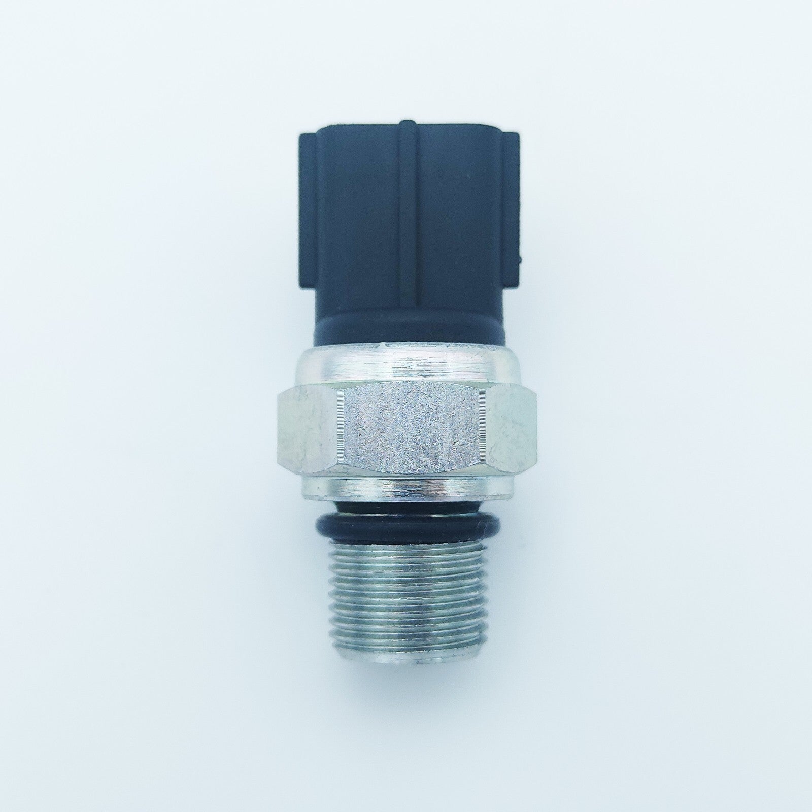 Engine Oil Pressure Sensor KM25-E32