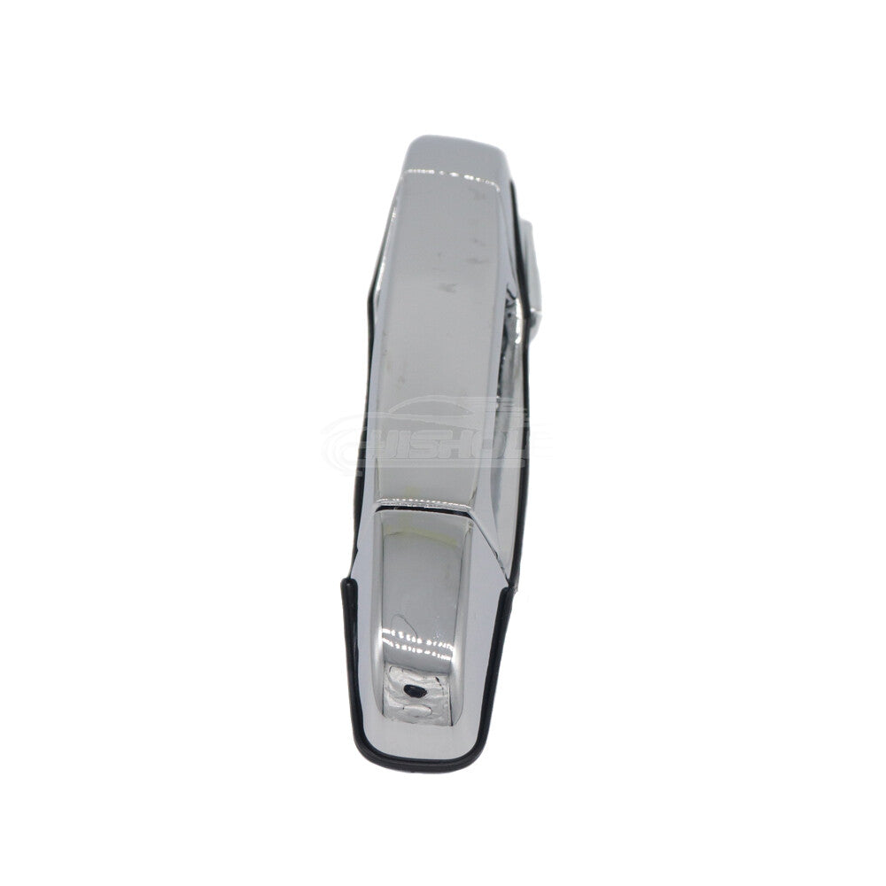 Chrome door handles on the passenger's right-hand side, suitable for 2007-2013 for Chevrolet for GMC exterior.