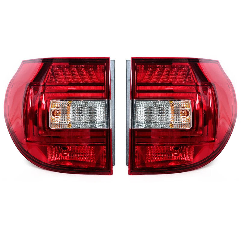 Applicable to for Skoda Yeti 2014 - 2017: Right taillight, bumper light, brake light, turn signal.