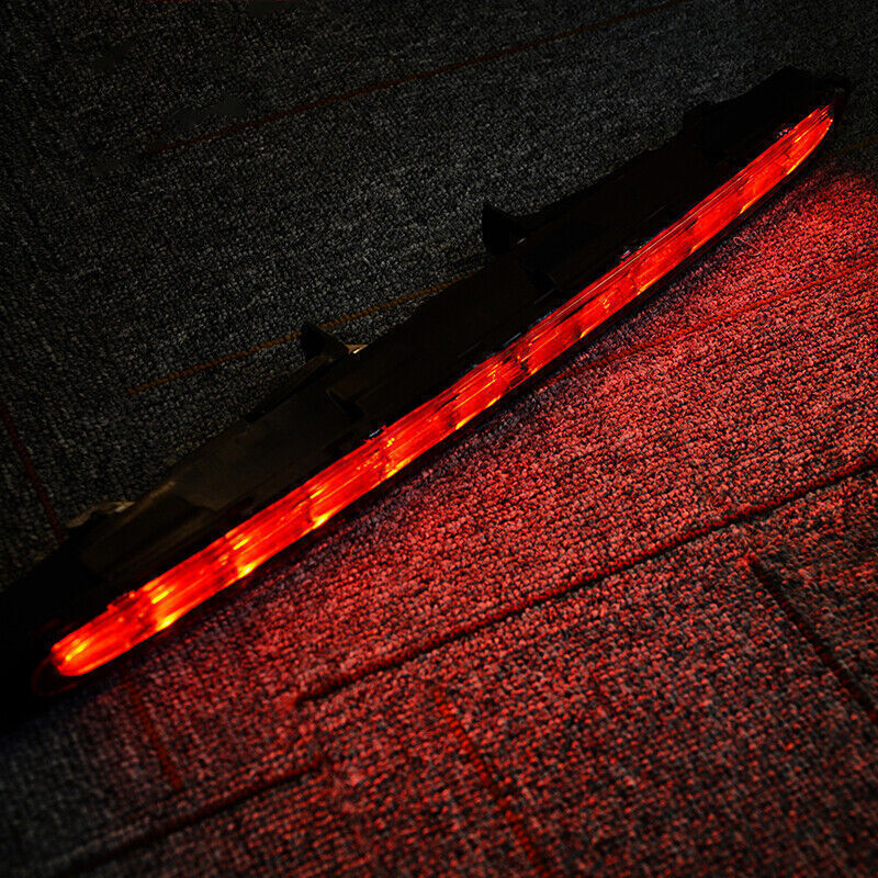 Applicable to for Mercedes-Benz 03-09 E-Class W211 LED three-position brake lights 211856