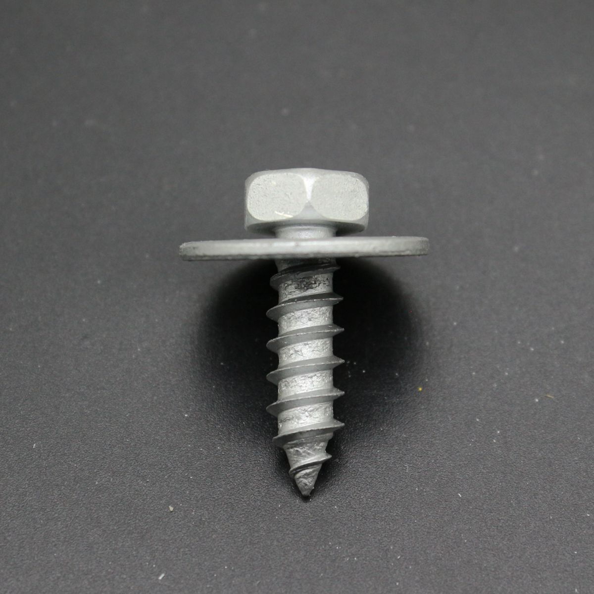 10-piece pack of hexagonal head washing machine screws suitable for Toyota 90159-60383