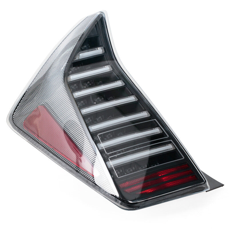 LHRH LED smoked taillights are suitable for Toyota Prius 30 Series NHW30 (2010-2015).