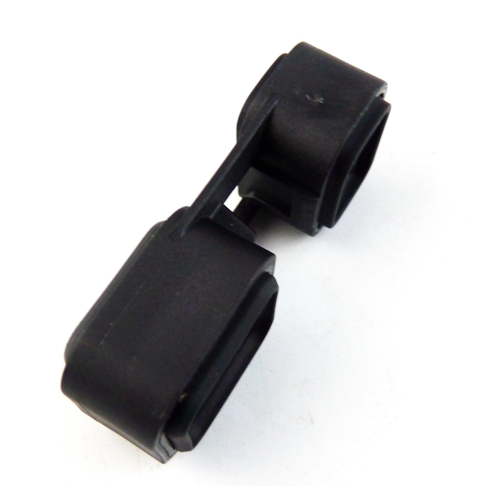 Suitable for BMW E60, E90, and E85 automatic Trans Seal adapter grommets for electromechanical valve bodies.