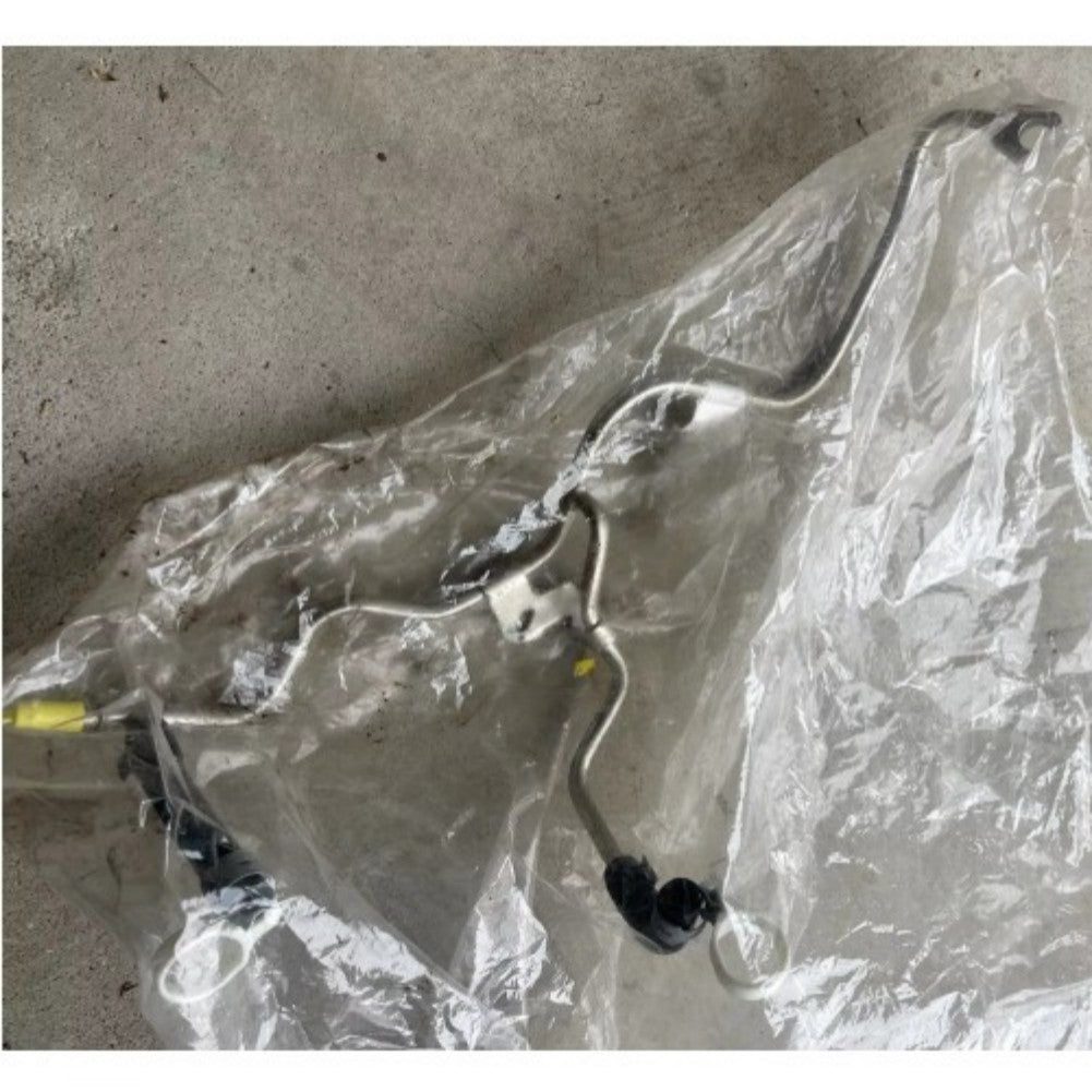 Turbocharger return hose suitable for Chevrolet Malibu 16-24