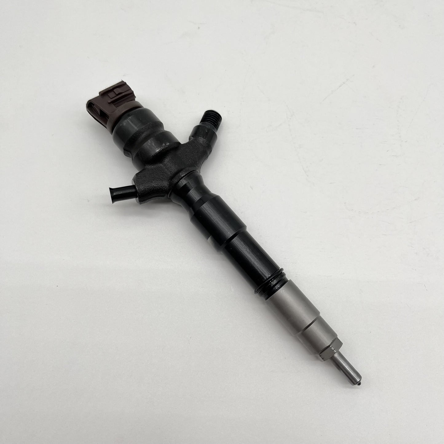 4PCS Fuel Injector Assembly 295900-0200 23670-30440 for Toyota Diesel Engine