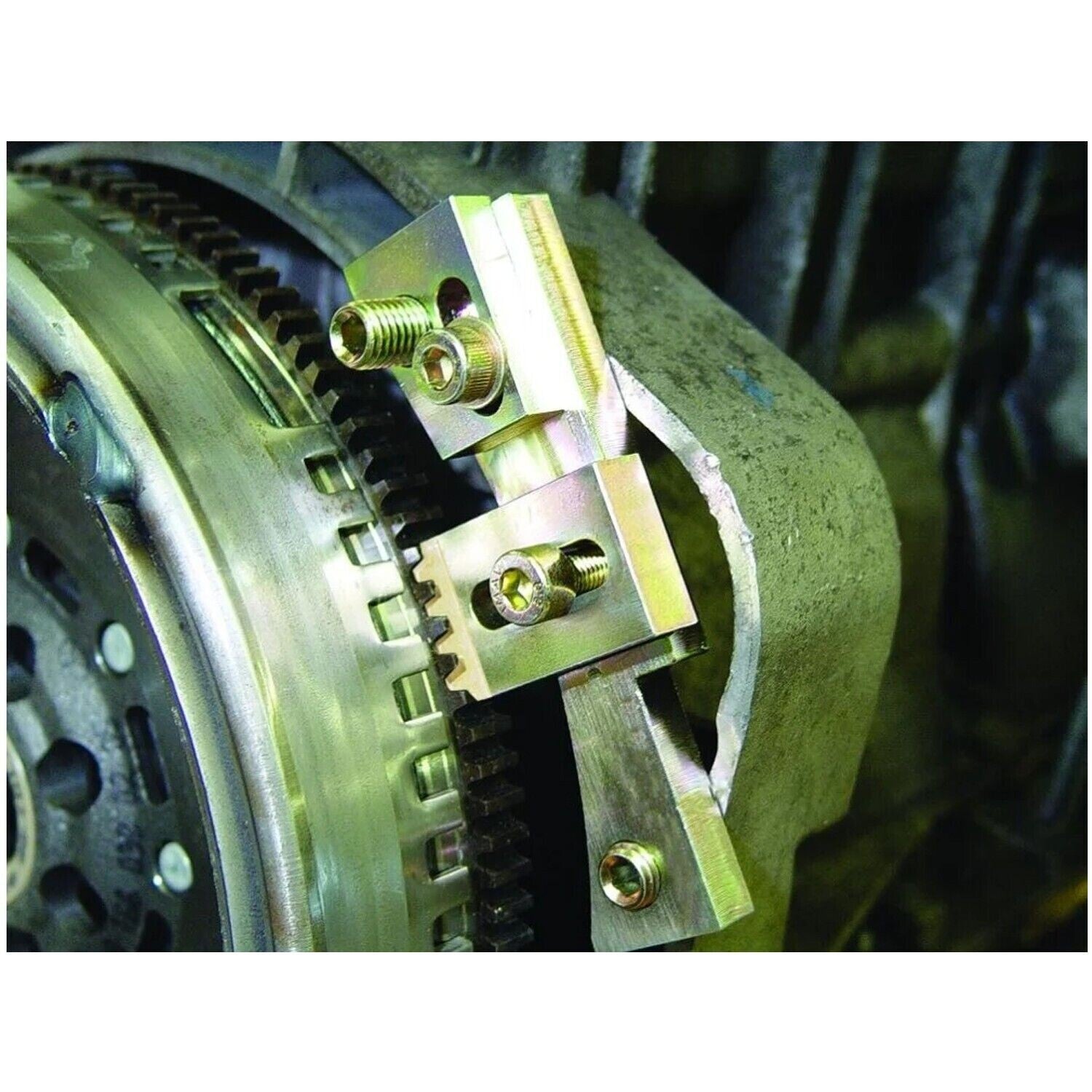 Universal flywheel clamp tool for Mercedes-Benz , for BMW , for Land Rover