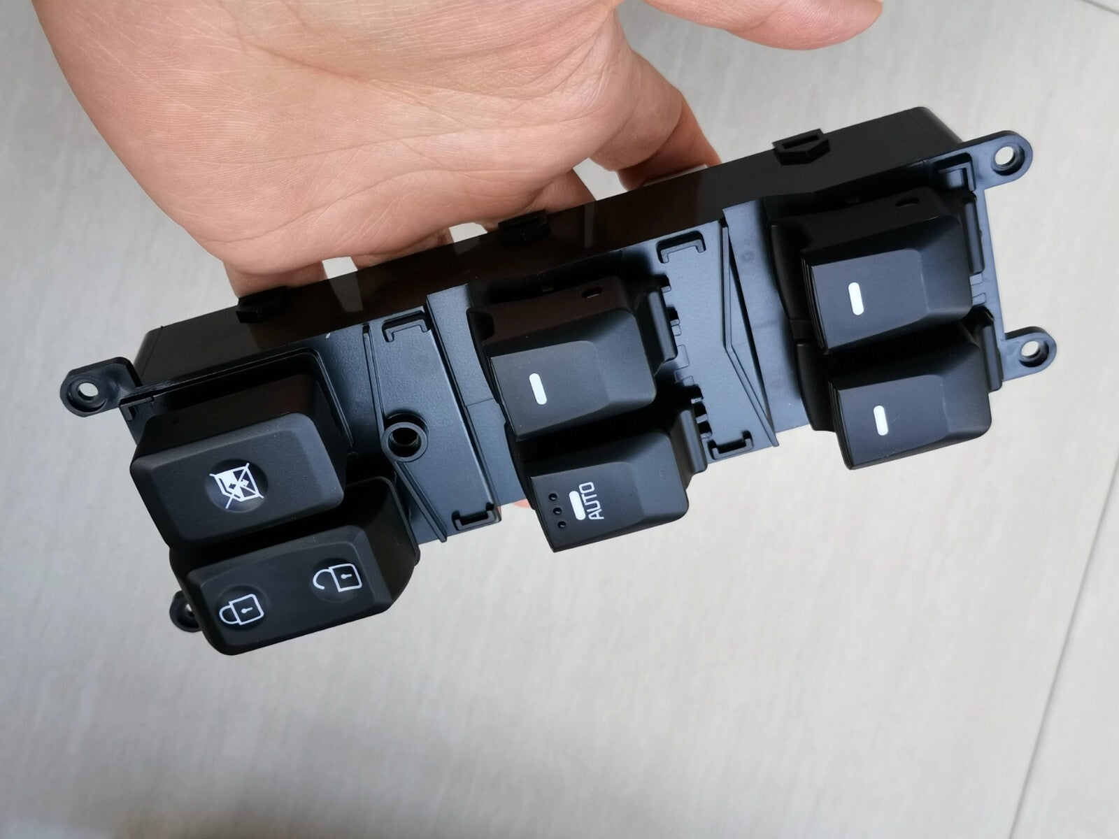 Driver Side Power Window Switch AUTO UP DOWN 935701W157 For 2012-2017 for Kia Rio