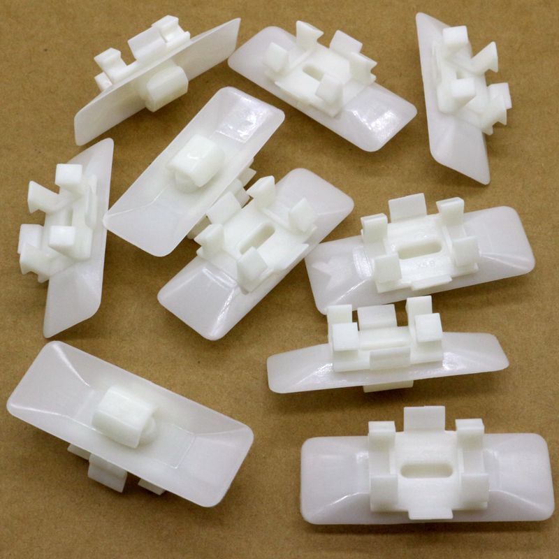 10. Body side mold clamp mounting clip holder suitable for Mercedes-Benz W124 W129