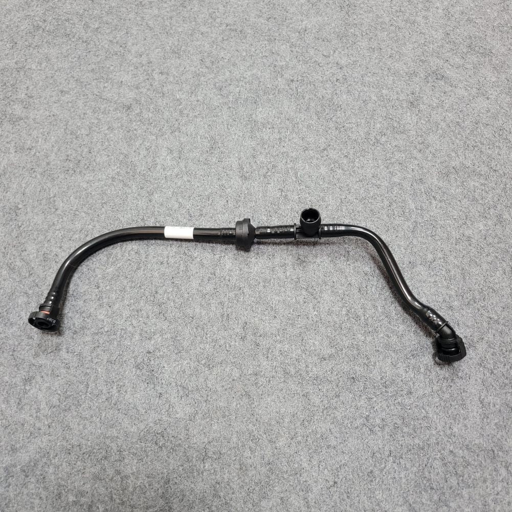 Fuel Tank Suction Pump Vent Hose for BMW 330E F30 16-18