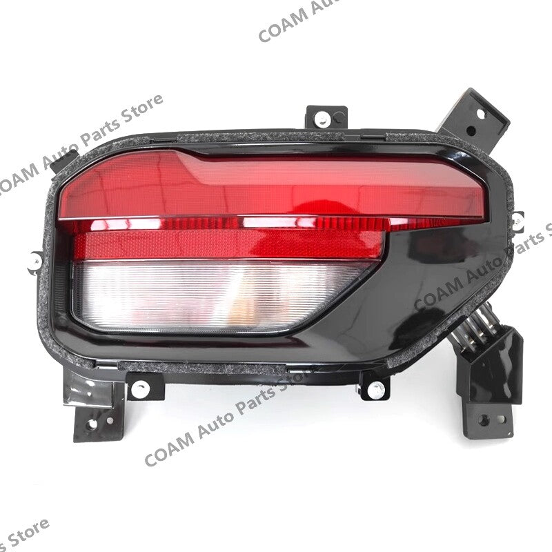 A pair of rear warning brake stop lights suitable for Wulin Baojun 530 2020 and 2021 models.