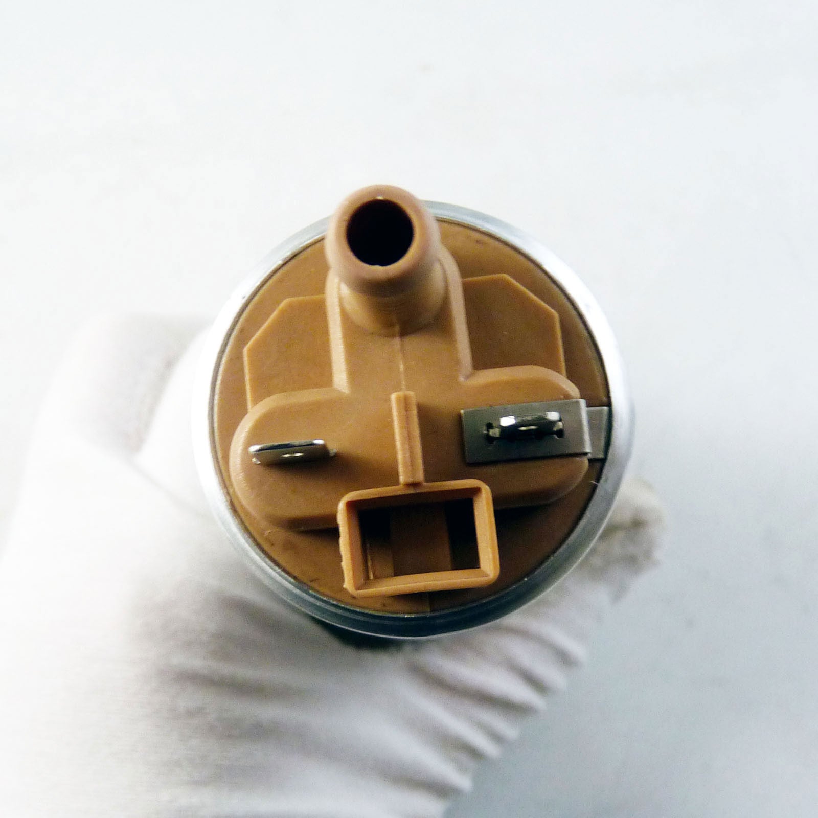 for Land Rover for Range Rover 2003 HSE 4.4L FP0L 16116768357 LR014301 New Fuel Pump