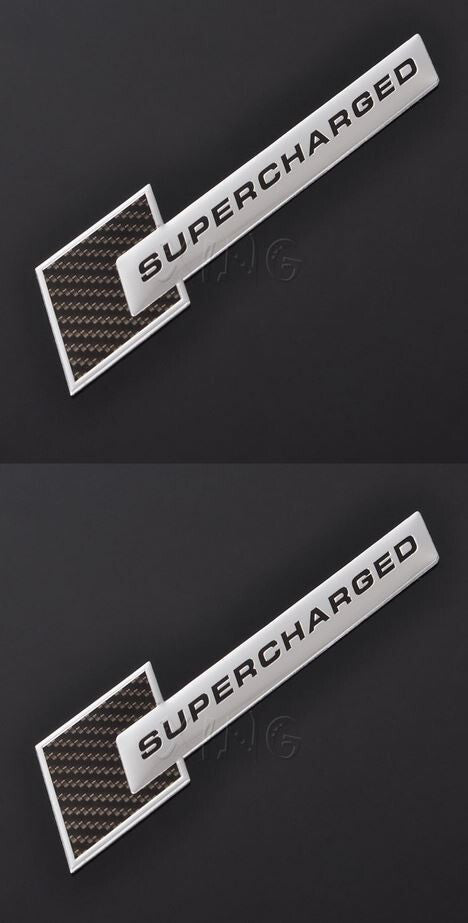 Suitable for Audi for A8 car keychain horseshoe buckle carbon fiber leather black