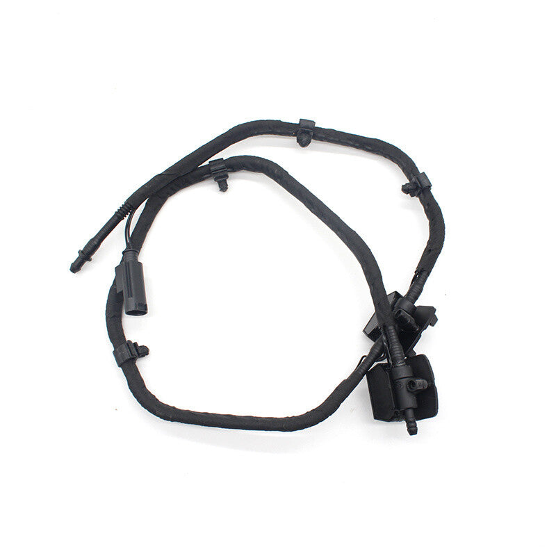 Windshield washer nozzle spraying is suitable for BMW F32, F33, F36, 4 Series, F83, M4