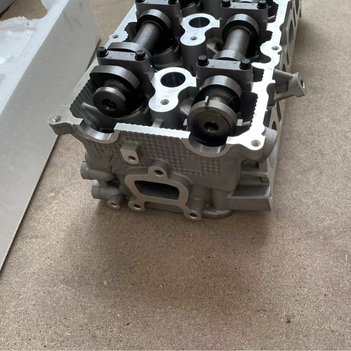 New for Suzuki Grand Vitara 2.4L Complete Cylinder Head Assy 11100-78KA0 J24B