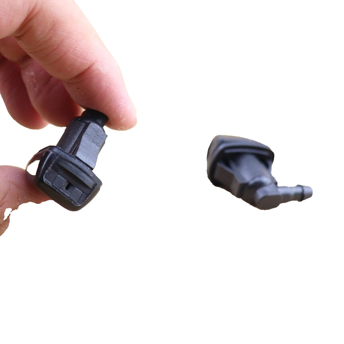 Windscreen spray washer nozzle 8538144010 is suitable for Land Cruiser Prado 120 series.