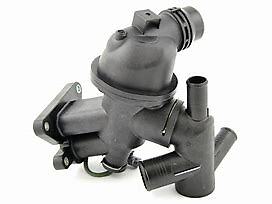Cooling system housing engine thermostat suitable for Range Rover EVOQUE L538 LR105975