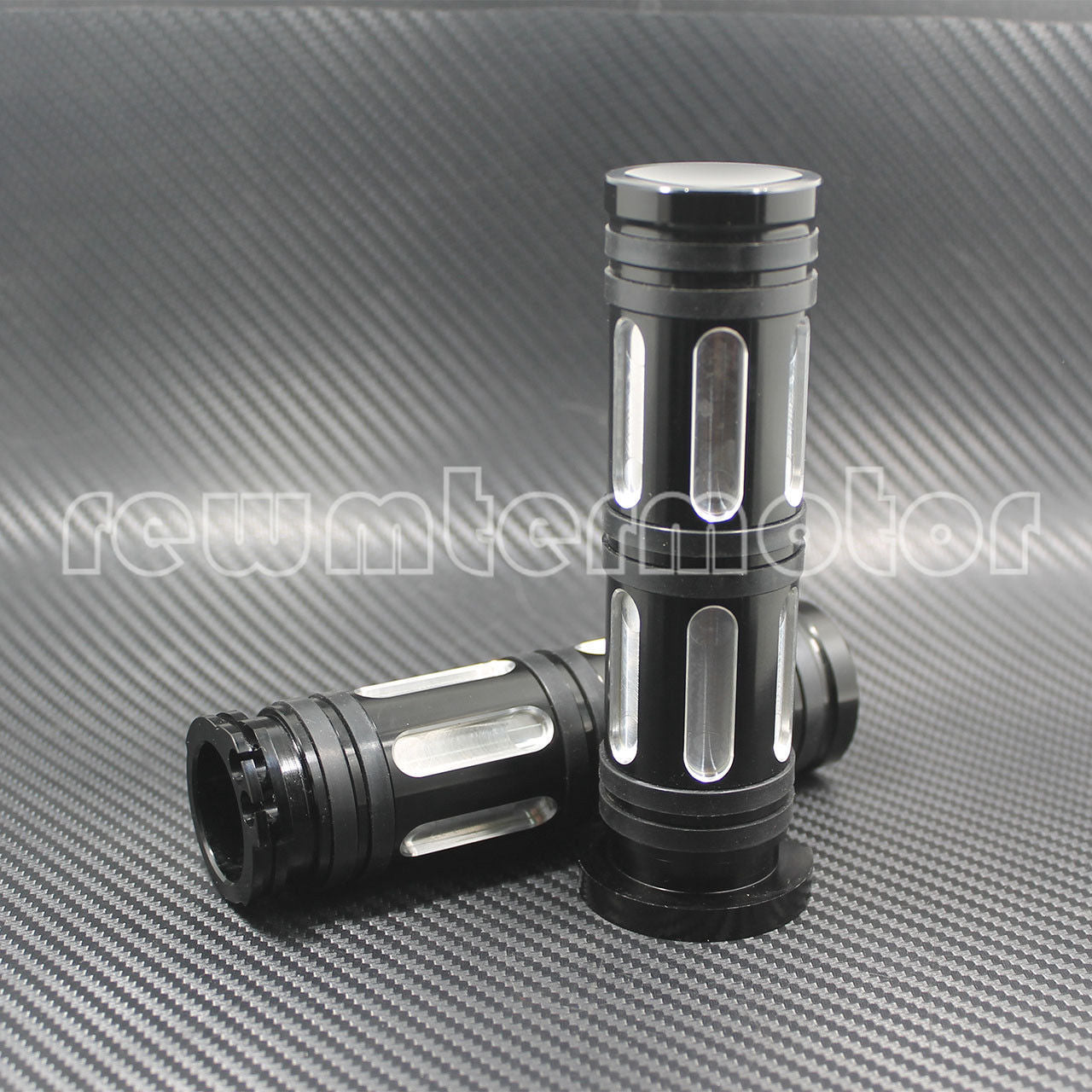 1 Motorcycle Hand Grips Handle Bar CNC Cut Fit for Harley XL883 XL1200 48 Dyna