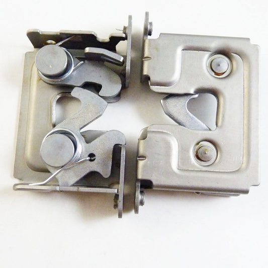 2Pcs for BMW 128i 328i 335i 525i M3 X3 51237008755 New Lower Hood Lock Lid Latch