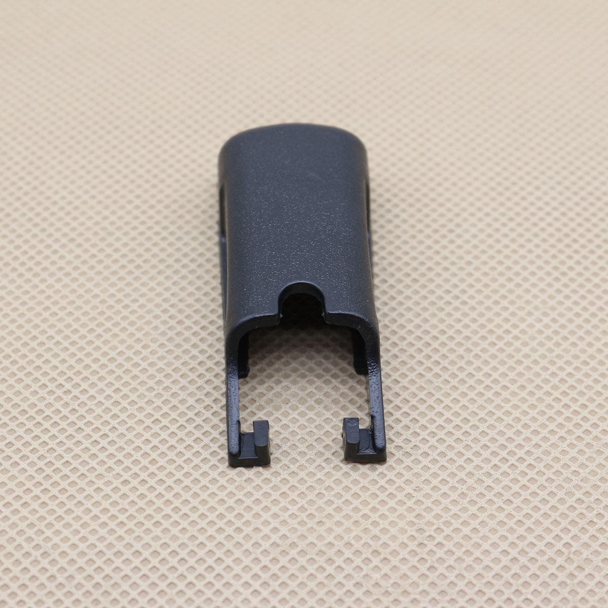 piece of windshield wiper arm clamp retainer W000050335 suitable for Mercedes-Benz