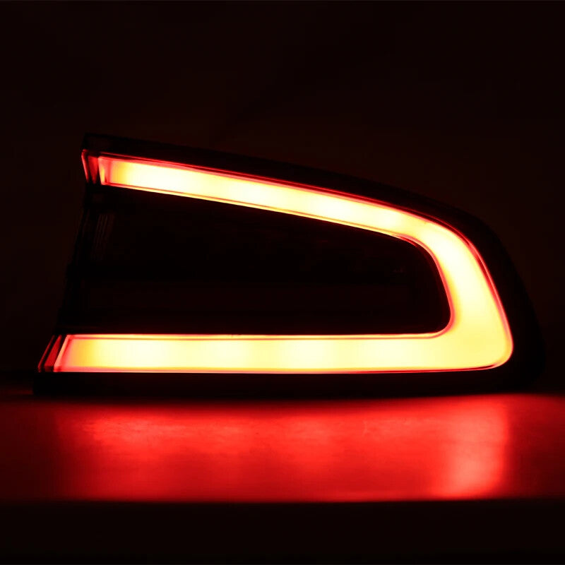 1Pcc RH Tail Lights for Dodge Charger 2015 2016 Stop Brake Lamp Turn Signal Lamp