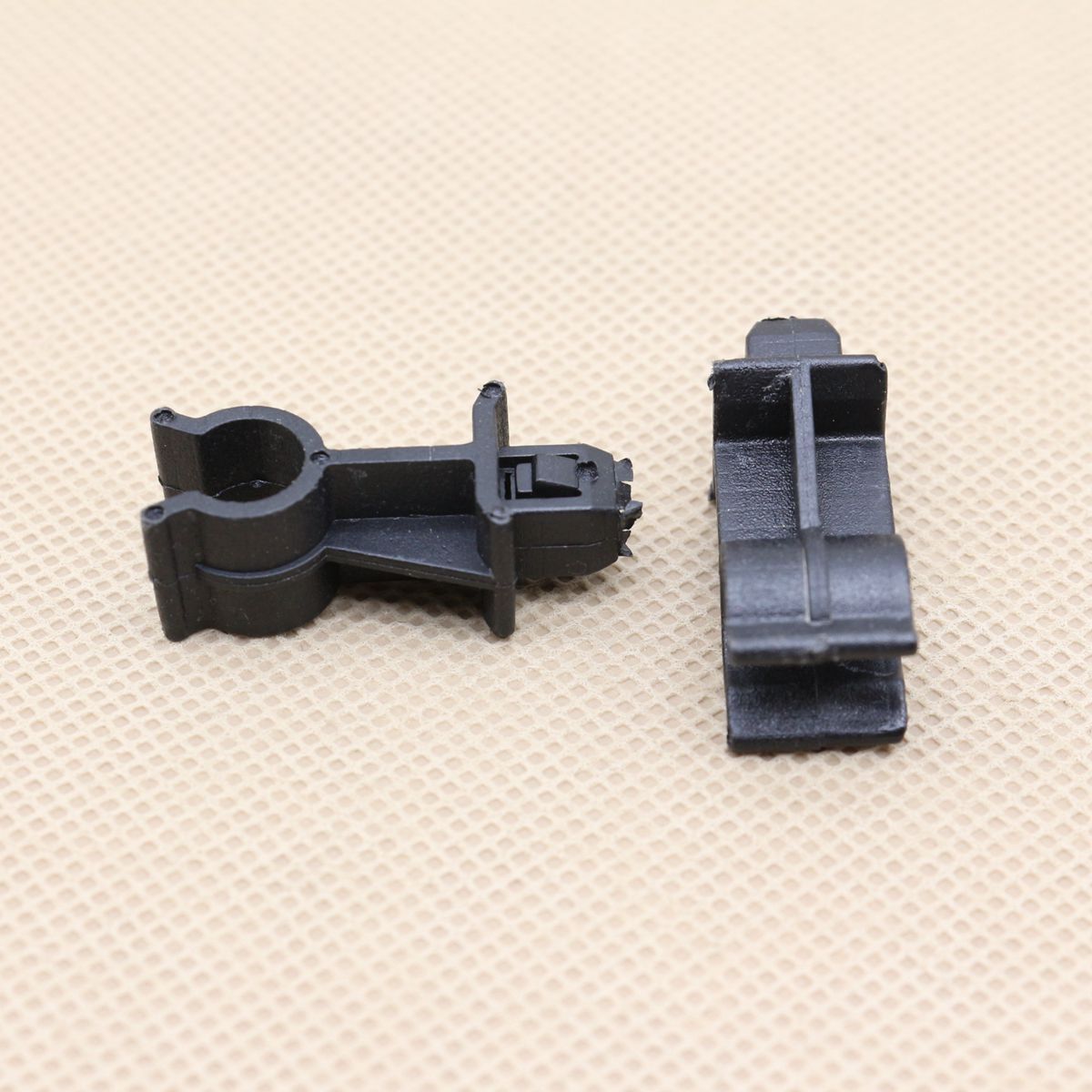 2-piece range hood support rod clips for Nissan Qashqai J10 Navara Pathfinder R51 (model 65722EB300)
