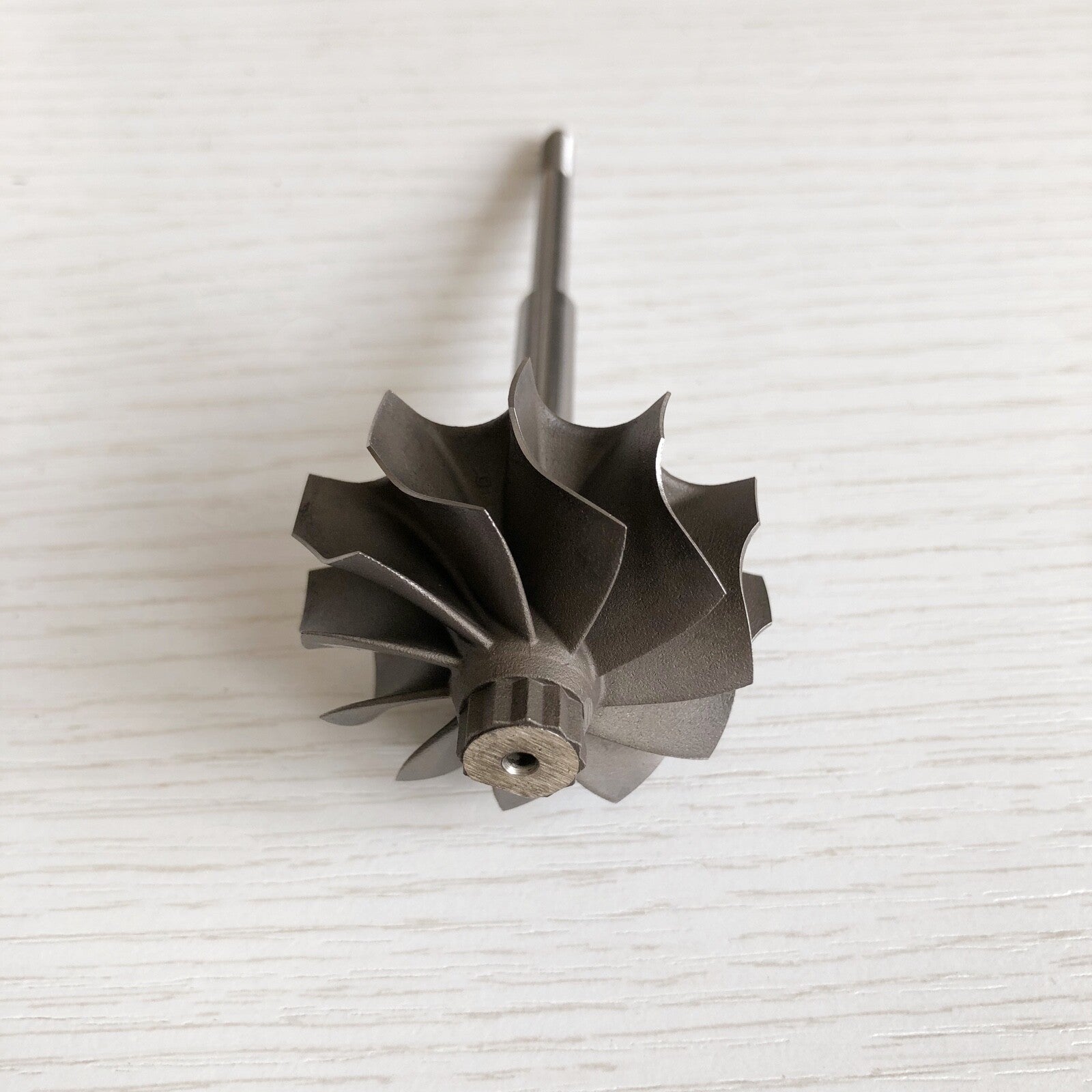 TD04L 41.2/47.2mm 11-blade turbine shaft/turbine wheel/turbine shaft
