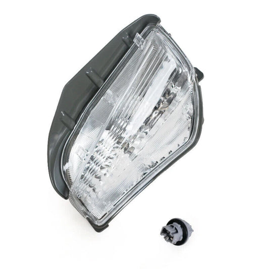 Right front bumper turn signal and fog light for Toyota Prius V 2012 2013 2014