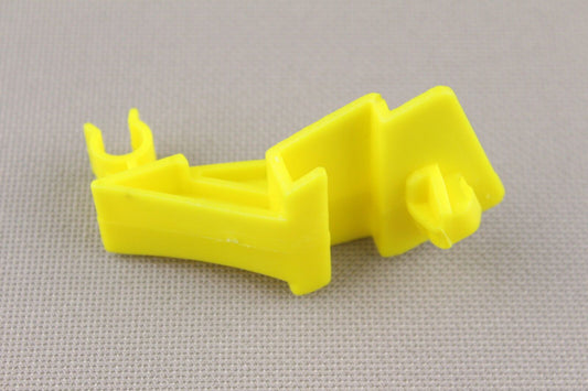 Hood-Support Rod Retainer Clip for Ford Fiesta B-Max Transit