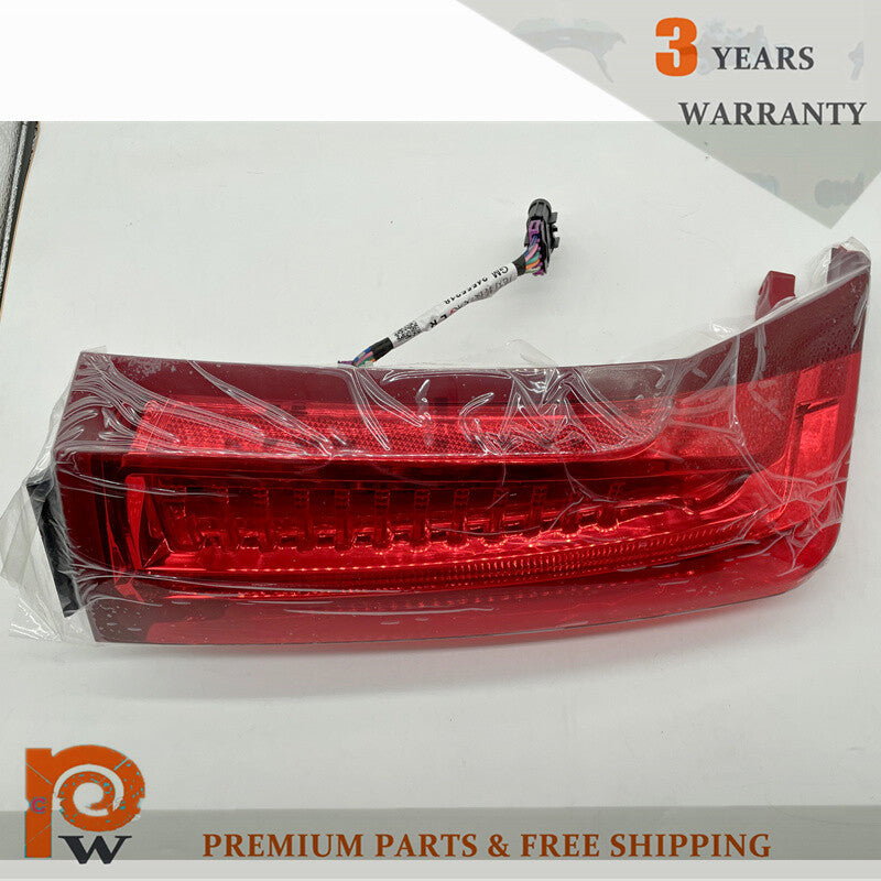 The red full LED DRL signal taillight on the left side of the driver's club is suitable for 13-18 for Cadillac ATS 5-pin.