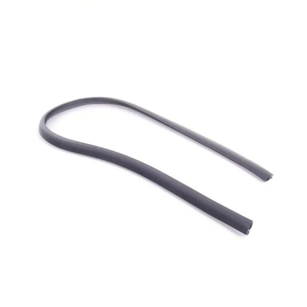 Engine hood sealing gasket 51237161345 is suitable for BMW E70, E71, E72, X5 3.0si, X6, X5M, and X6M.