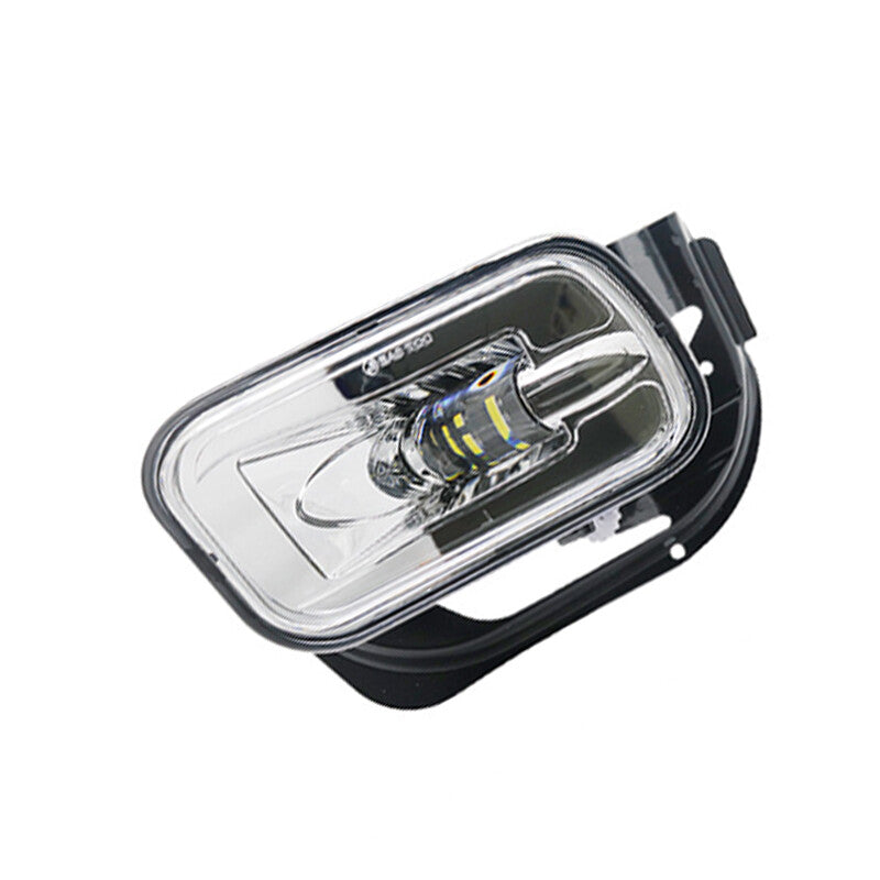 A pair of silver anti-collision fog lights for Dodge for Ram 2500 3500 2010-2018