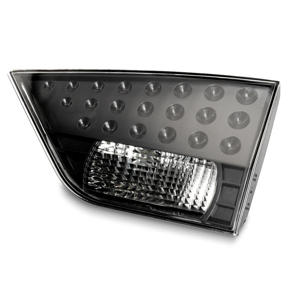 The right inner taillight is suitable for Mitsubishi Outlander SE models from 2007 to 2013.