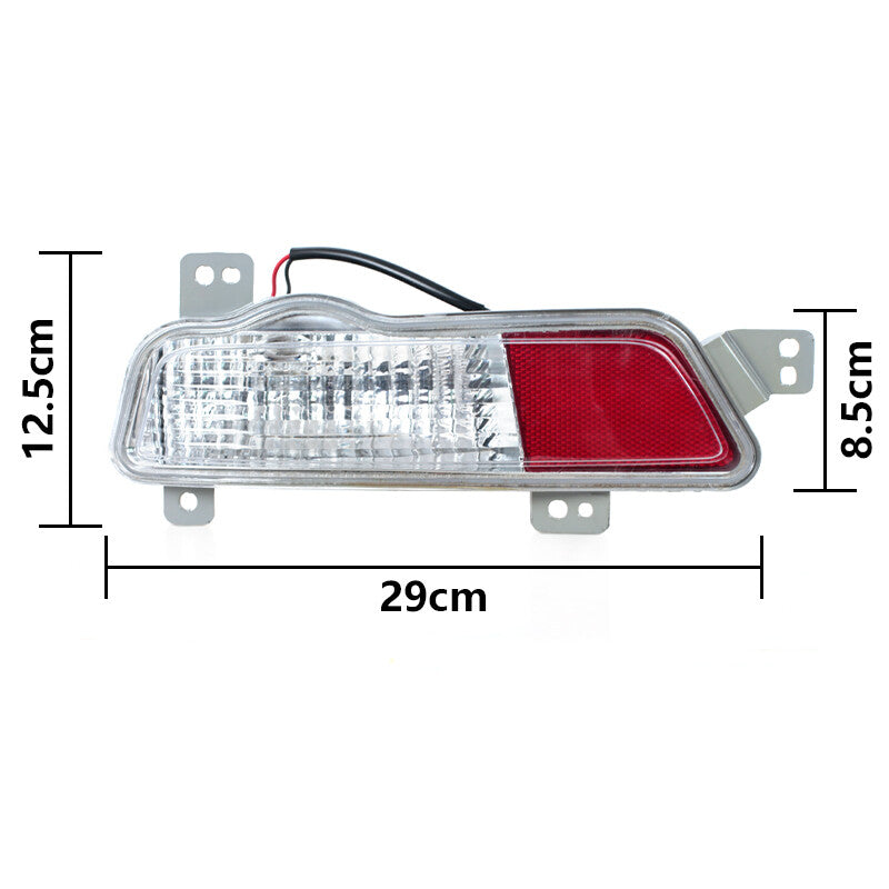 A pair of reflector taillights and brake lights for Chevrolet for Cruze hatchbacks 2009-2016.