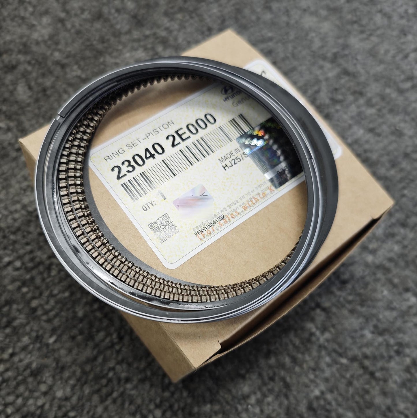 230402E000 Piston Ring STD for Kia Soul 2.0L (2011-2013) and for Elantra 1.8L (2011-2013).