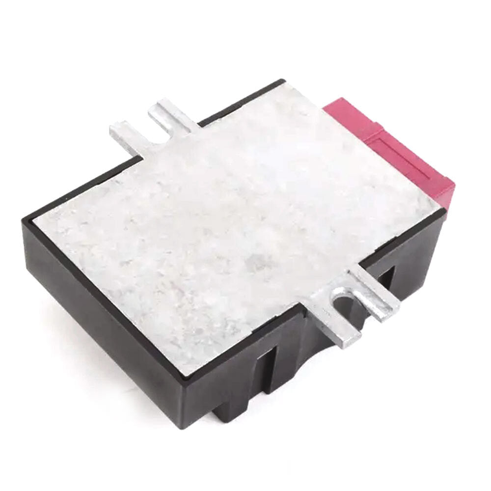 One fuel pump control module unit is suitable for BMW E81, E82, E88, E90, E91, E60, E61 7229173