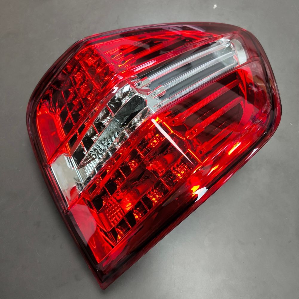 for Mercedes ML350 Taillight Assembly (June 11)