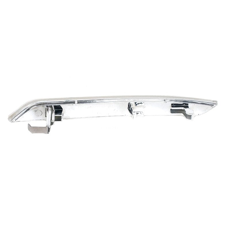 A pair of front bumper side marker reflectors for BMW X6 E71 E72 X5M 2008-2014.