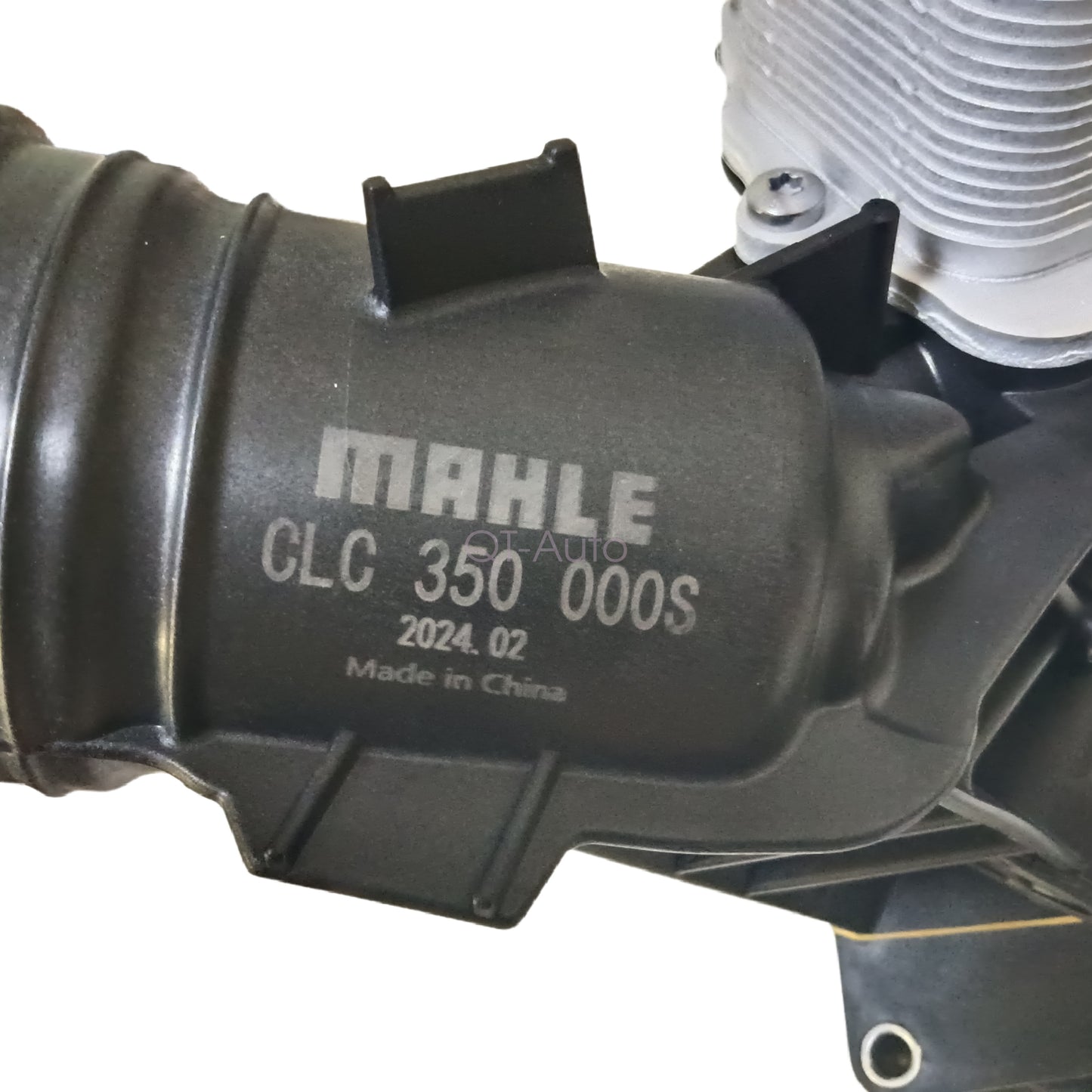 11428583895 Equipment Manufacturer Oil Filter Housing and Oil Cooler for BMW X3 X4 X5 X6 X7 Z4