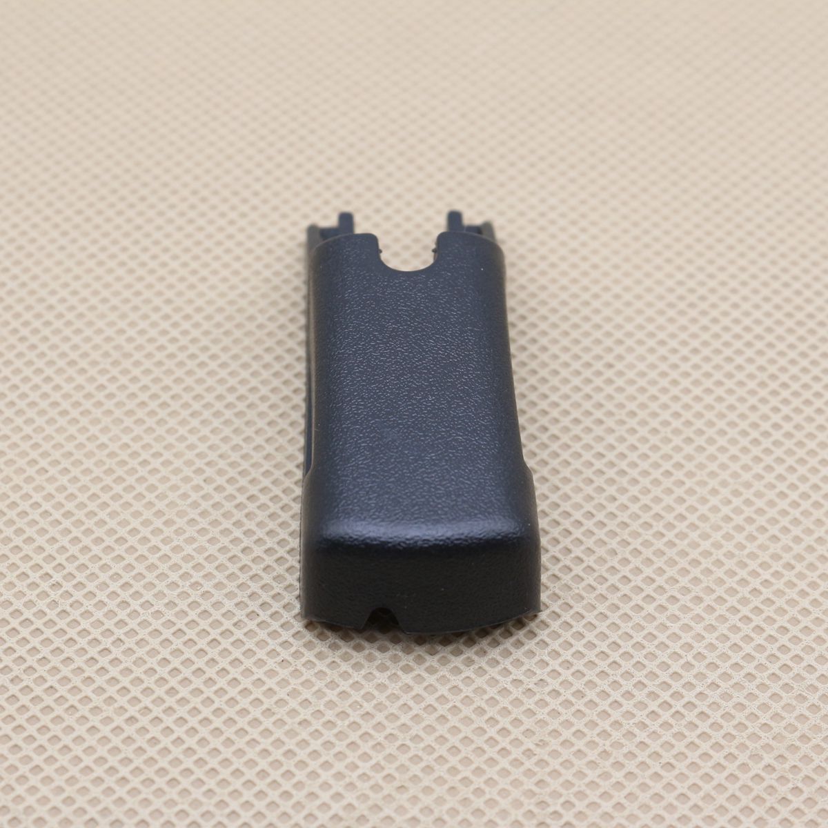 piece of windshield wiper arm clamp retainer W000050335 suitable for Mercedes-Benz