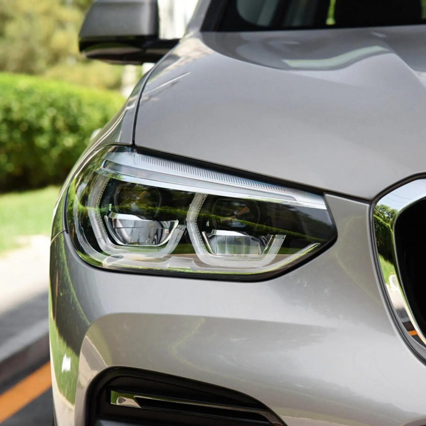 Right headlight lens transparent protective cover 63117466132, suitable for BMW X3 X4 G01 G02 G08, 2018-2021.