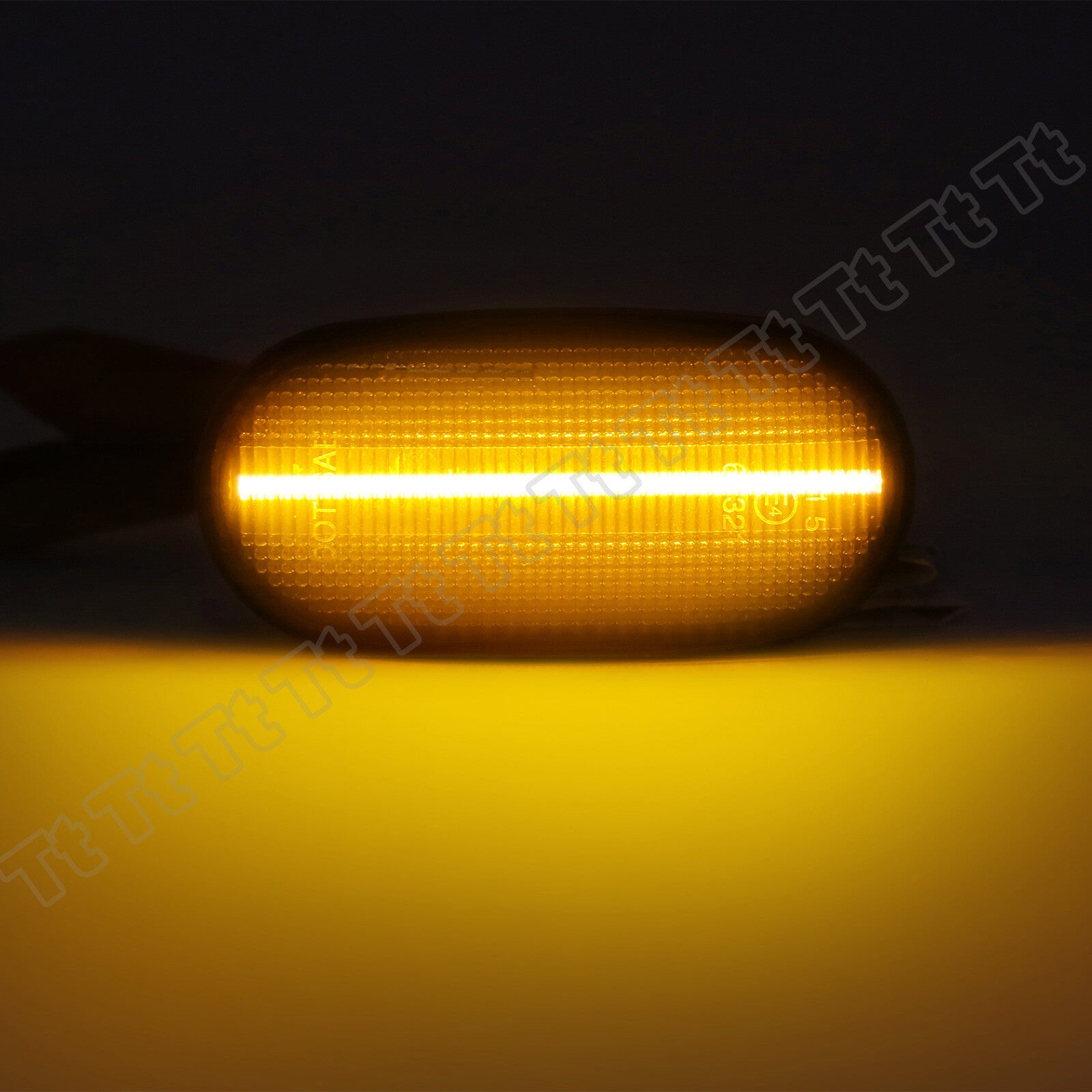 Suitable for Mitsubishi Lancer Evo L200 Pajero LED side marker signal lights with smoke effect.