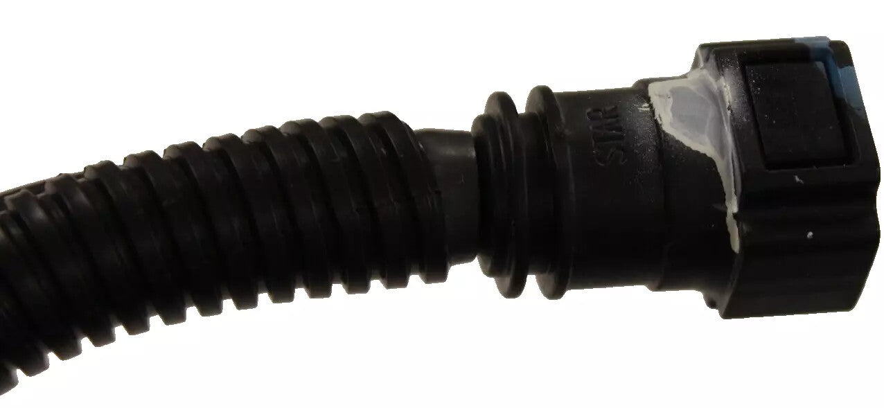 Fuel vapor canister vacuum hose K2G3-9D289-AE suitable for 2019-2022 for Lincoln Nautilus models.